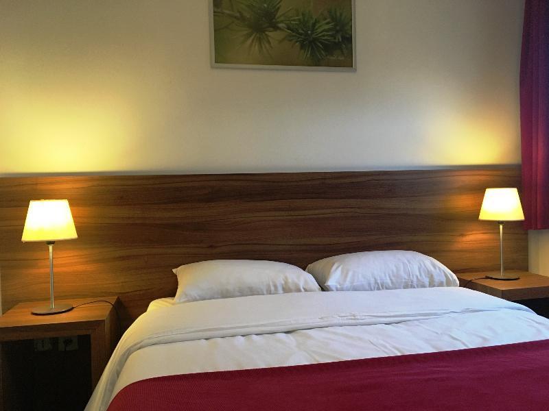Appart'Hotel Victoria Garden Pau Eksteriør bilde